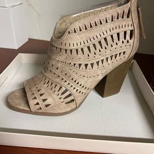 Not Rated Groove Thang Creme Booties